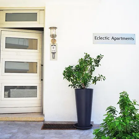 Eclectic Business & Leisure Apartment *